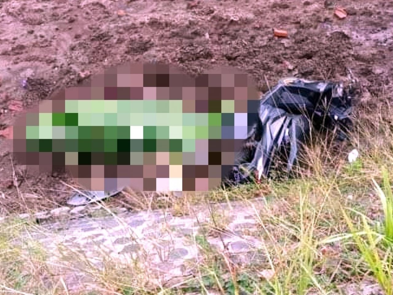 Hindari Jalan Berlubang, Ibu Guru di Magetan Jatuh ke Kanal dan Tewas di Tempat