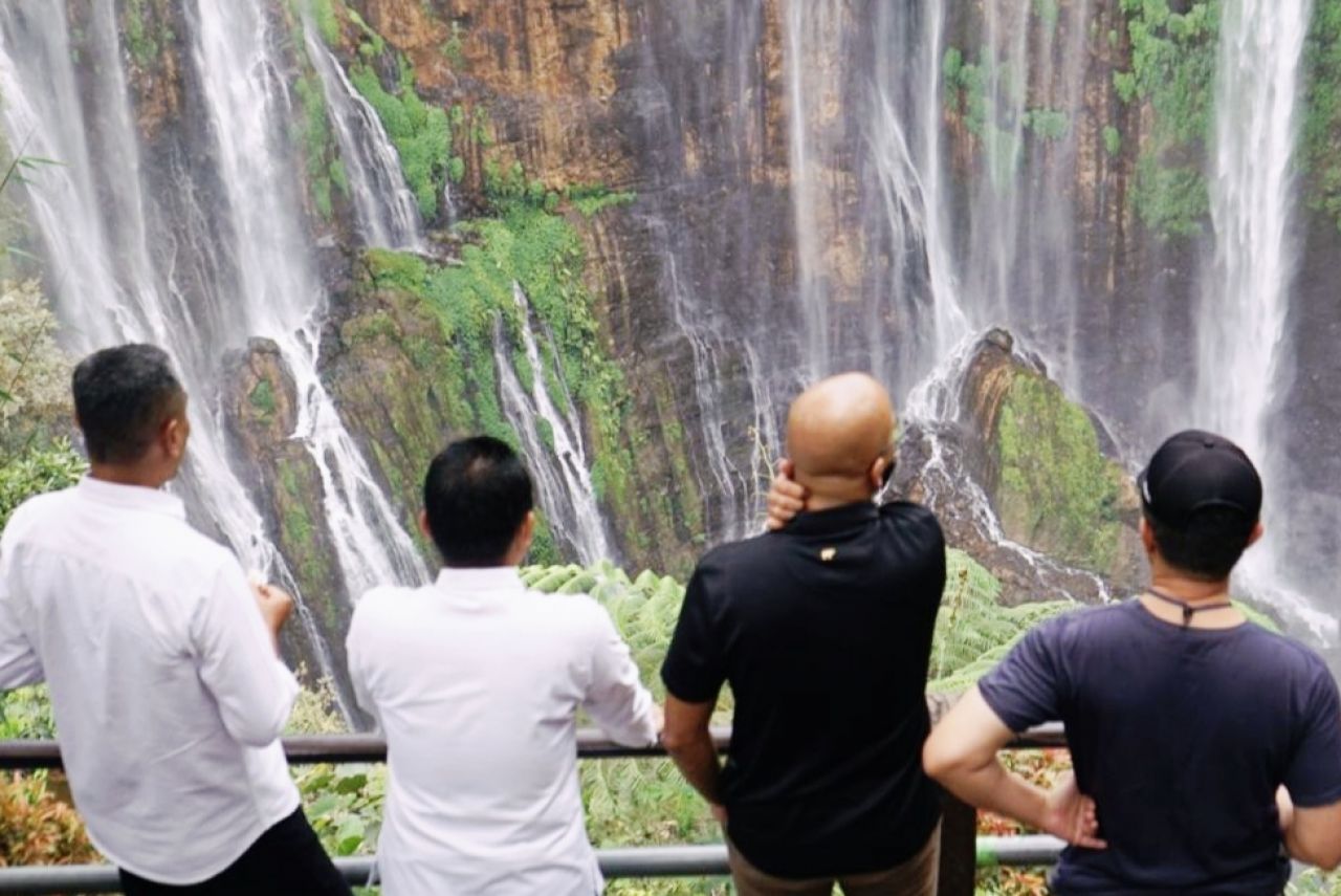 Bank Dunia Lirik Proyek Pengembangan Destinasi Wisata Lumajang