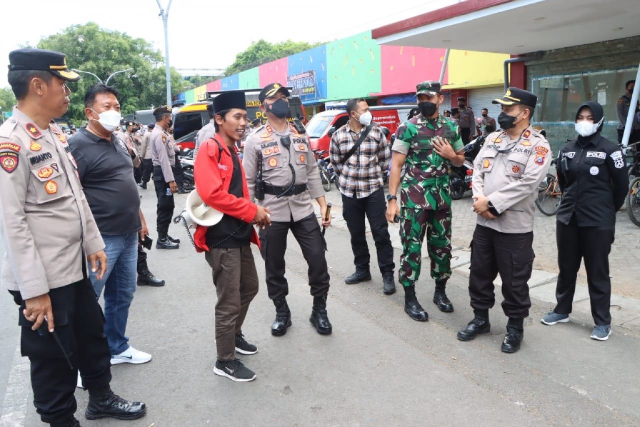 Mahasiswa Apresiasi Kinerja Pengamanan Polres Pasuruan Kota