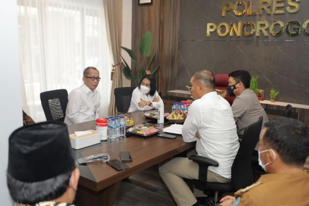 Menteri PPPA Bersama Kapolda Jatim Kunjungi Mapolres Ponorogo