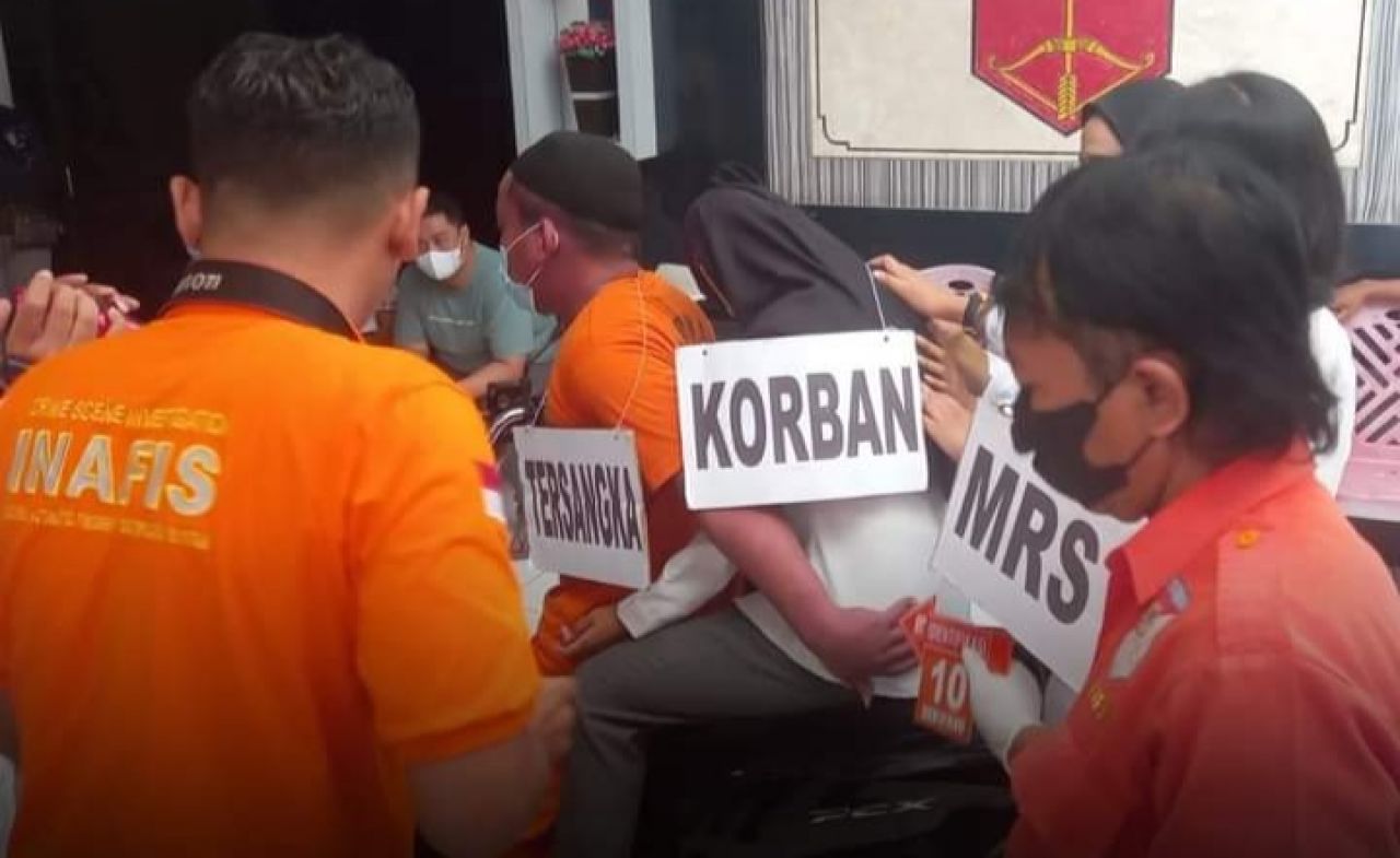 Rekonstruksi Persetubuhan yang Berujung Maut di Tulungagung, Ada 56 Adegan