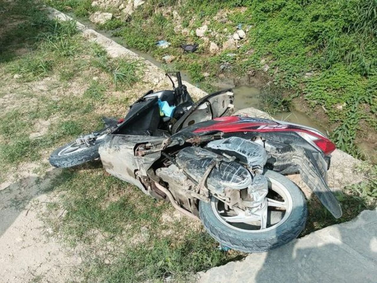 Nahas, Akibat Miras Pemotor di Koya Barat Hantam Truk Hingga Tewas