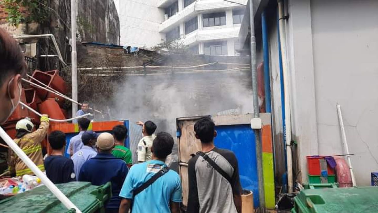 Kebakaran di Palmerah Jakarta Batat Ternyata Berasal dari Tumpukan Sampah