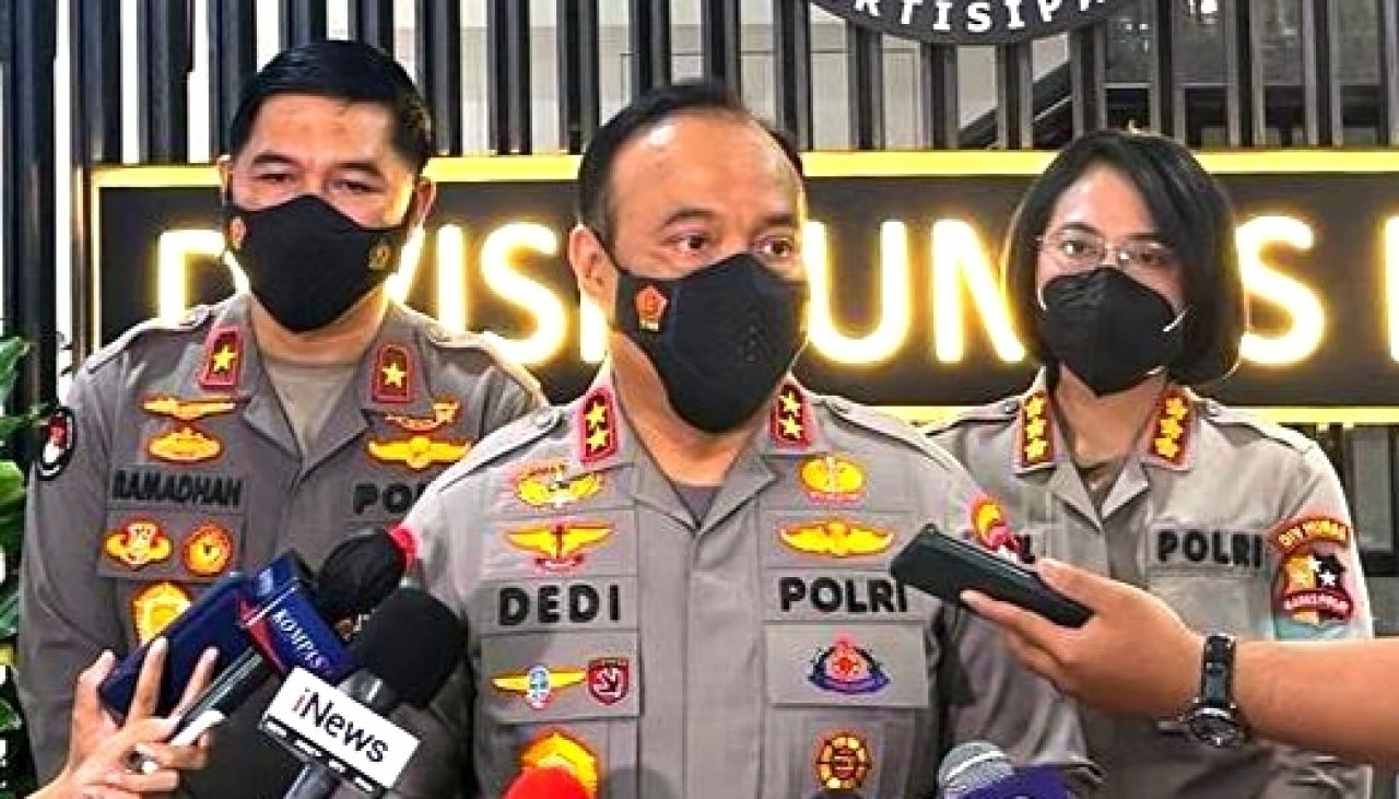Kapolda Jatim Dimutasi, Irjen Nico Afinta Diganti Irjen Teddy Minahasa Putra