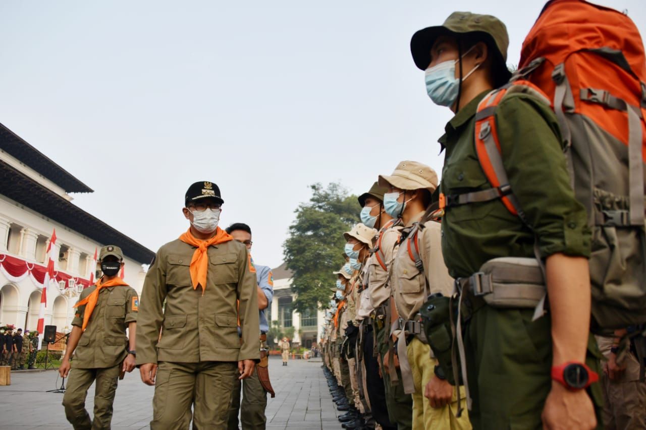 Tanam Mangrove di Sepanjang Pantai Utara, Ridwan Kamil Gandeng Wanadri