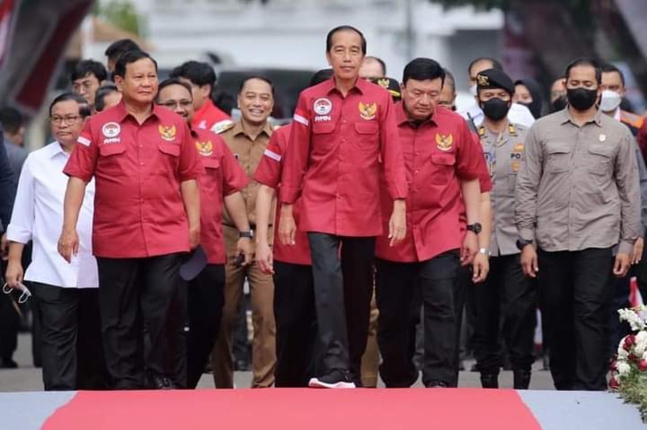 Resmikan AMN di Surabaya, Jokowi Singgung Prabowo Identik Pemimpin