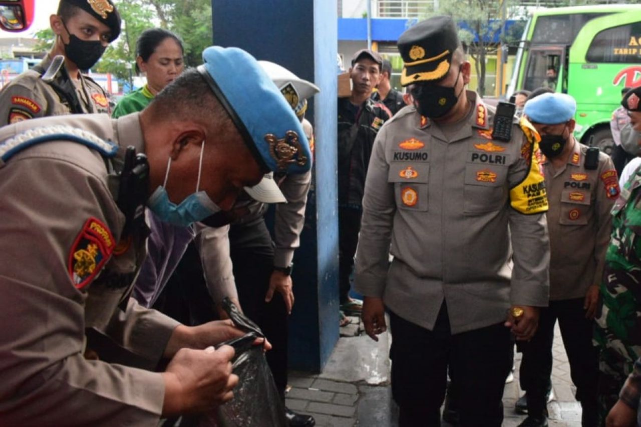 Antisipasi G20 Rusuh, Polisi Periksa Transportasi Tujuan Bali di Bungurasih