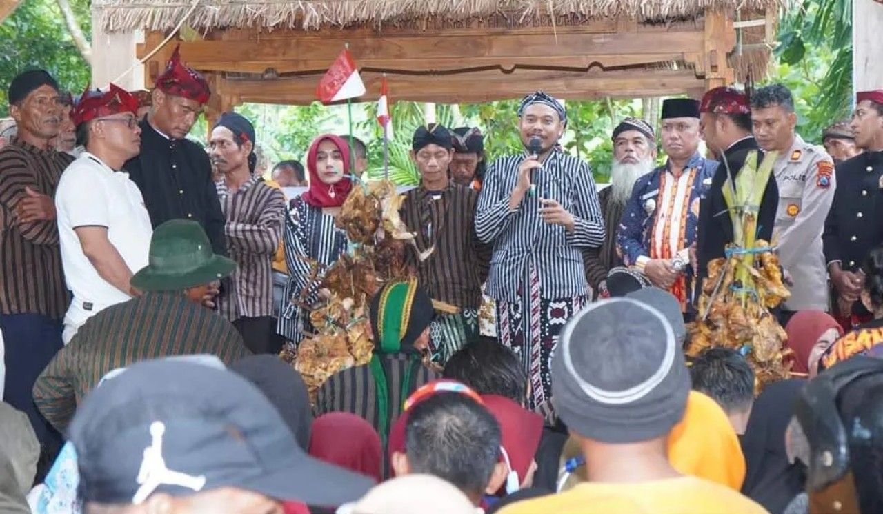 Gelaran Mendhak Sanggring Tlemang Lamongan, Memasak 1000 Ekor Ayam