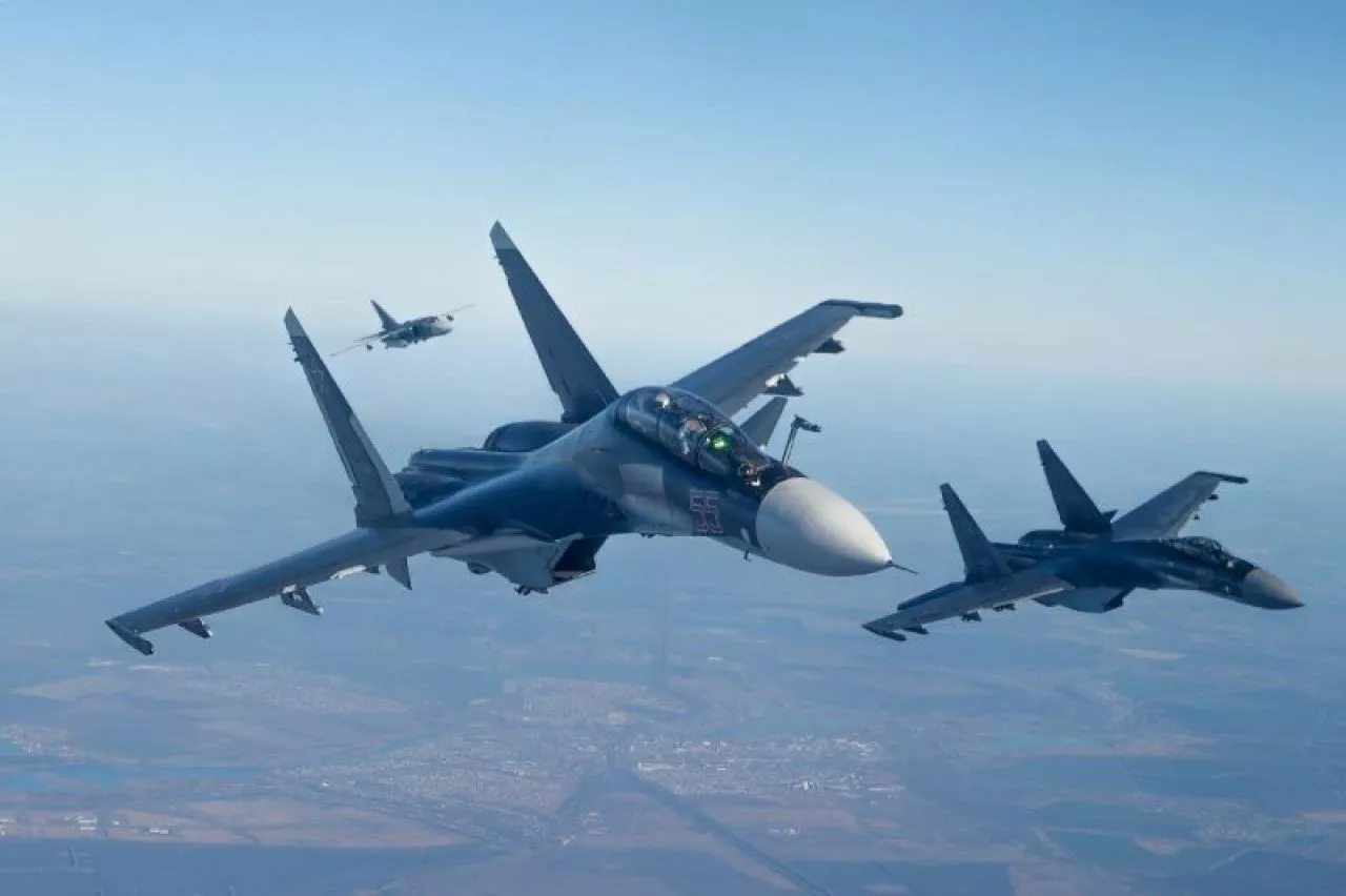 Jet tempur Norad Intersep Pembom Strategis Tu-95MS dan Su 35 Rusia