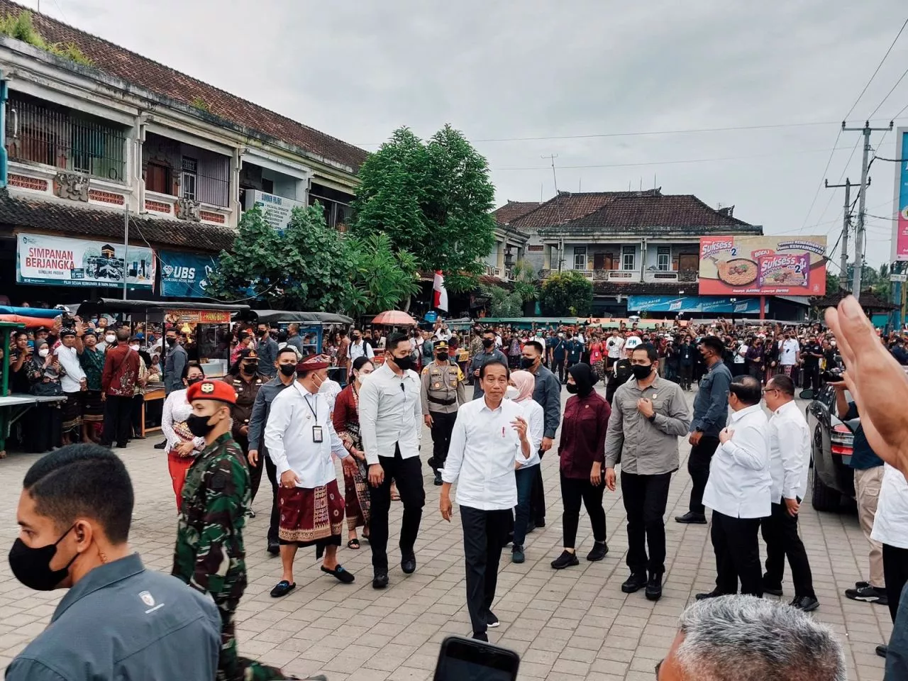 Kunjungi Jembrana , Warga Bahagia sambut Presiden Jokowi