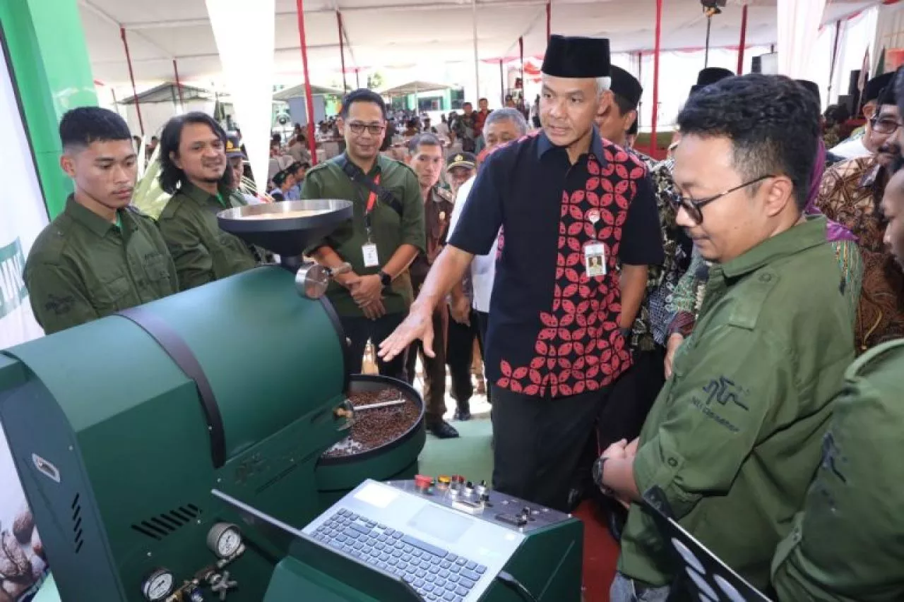 Ganjar Pranowo Kagum, Siswa SMK Maarif Membuat Mesin Roaster Kopi