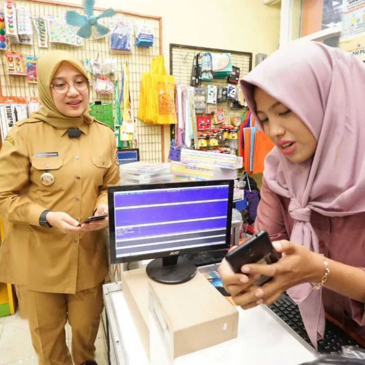 Ipuk Fiestiandani Pelopori Belanja ke UMKM untuk Warga Tidak Mampu
