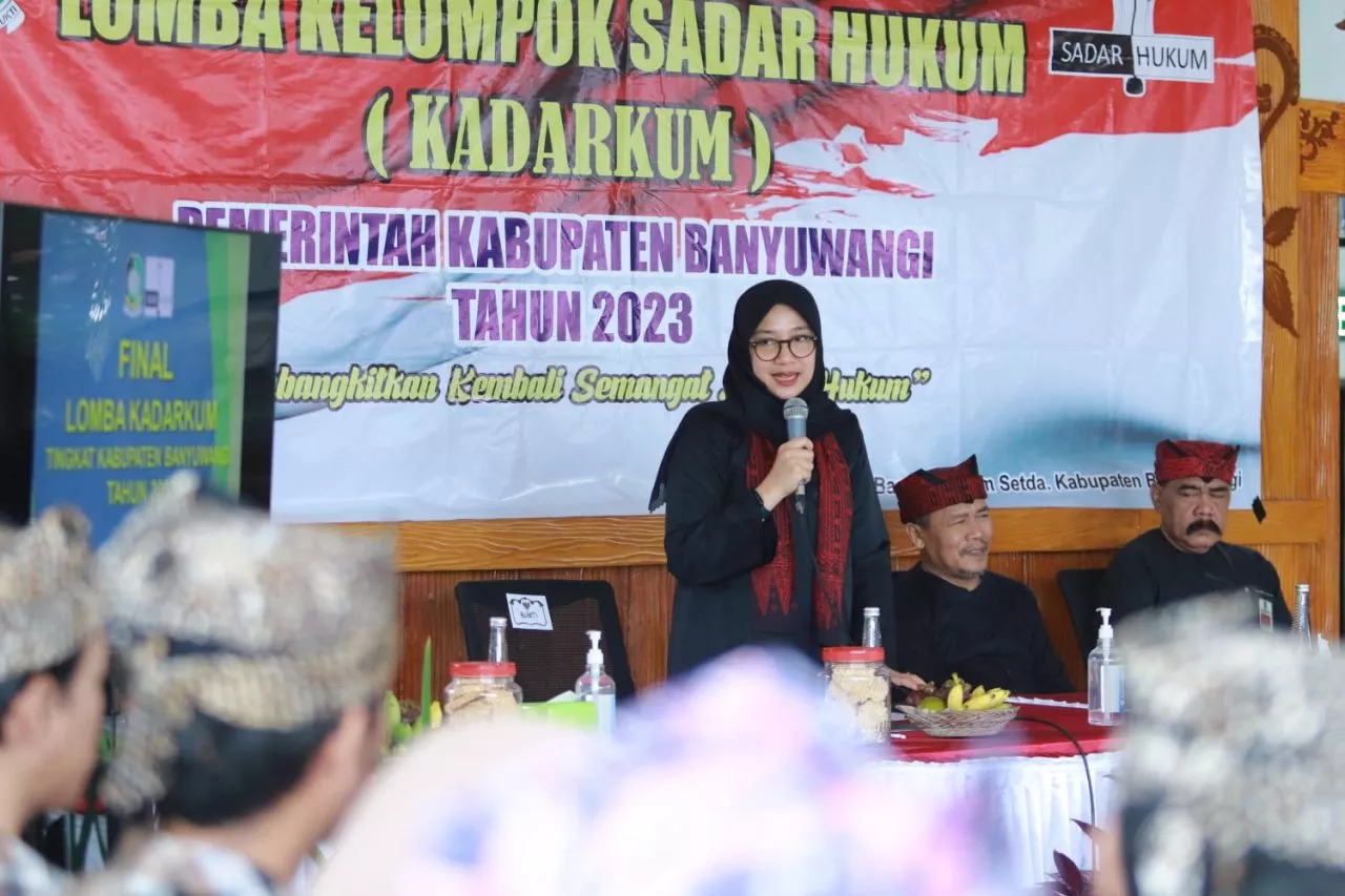 Bupati Ipuk Fiestiandani Ajak Pemuda Banyuwangi Menjadi Agen Sadar Hukum