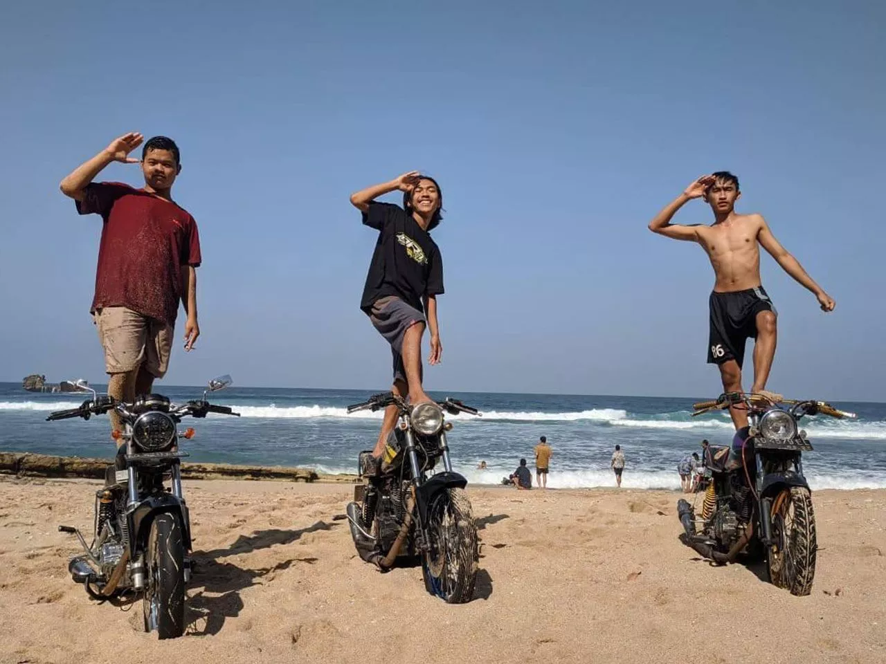 Pantai Pasetran Gondo Mayit, di Balik Ceritera Ngeri Ada Keindahan yang Memukau