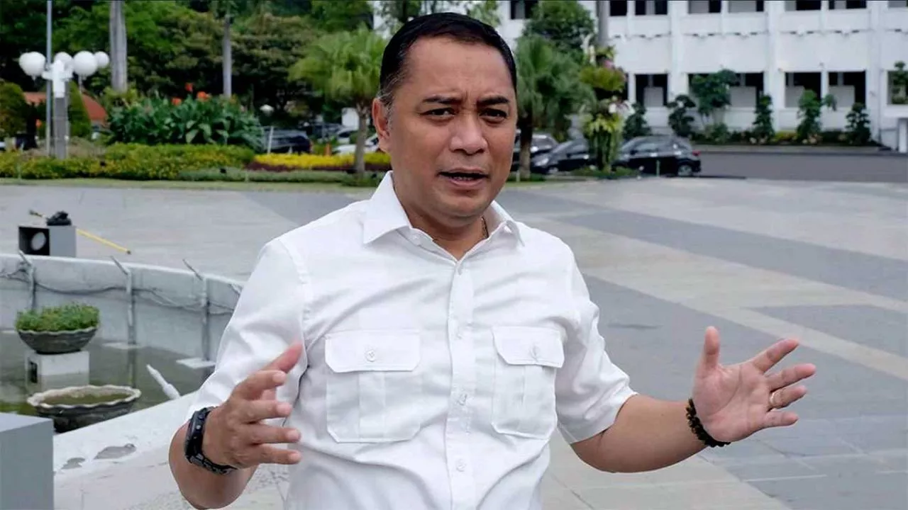 Wali Kota Surabaya Eri Cahyadi Lakukan Mutasi dan Rotasi Sejumlah Pejabat Pemkot