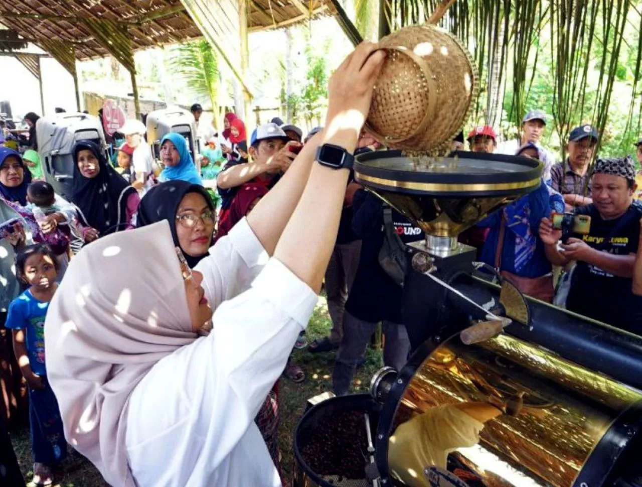 Ipuk Fiestiandani Daftarkan Paten Indikasi Geografis untuk Robusta Banyuwangi