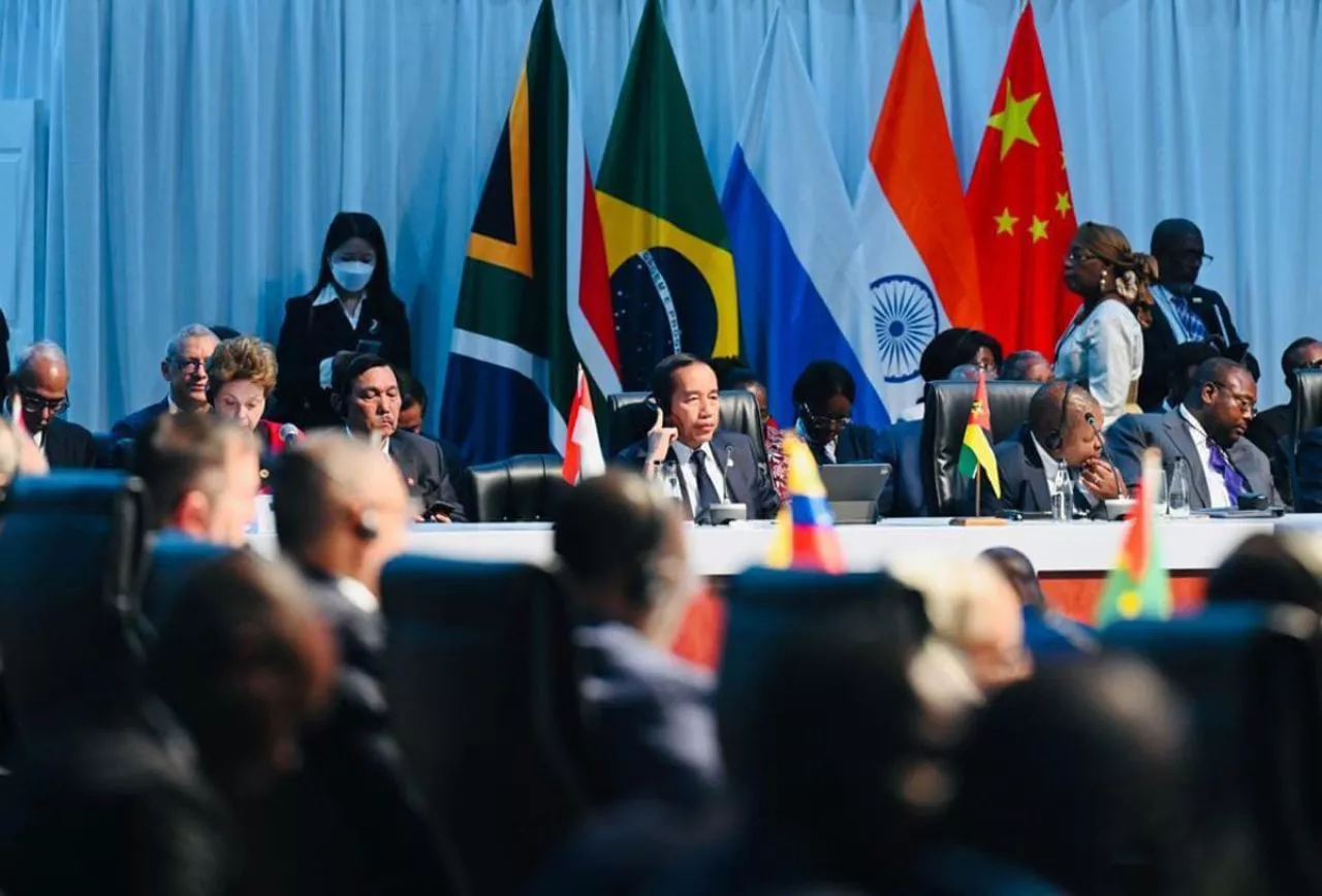 Di KTT BRICS Jokowi Serukan Kesetaraan dan Menolak Diskriminasi Negara Barat