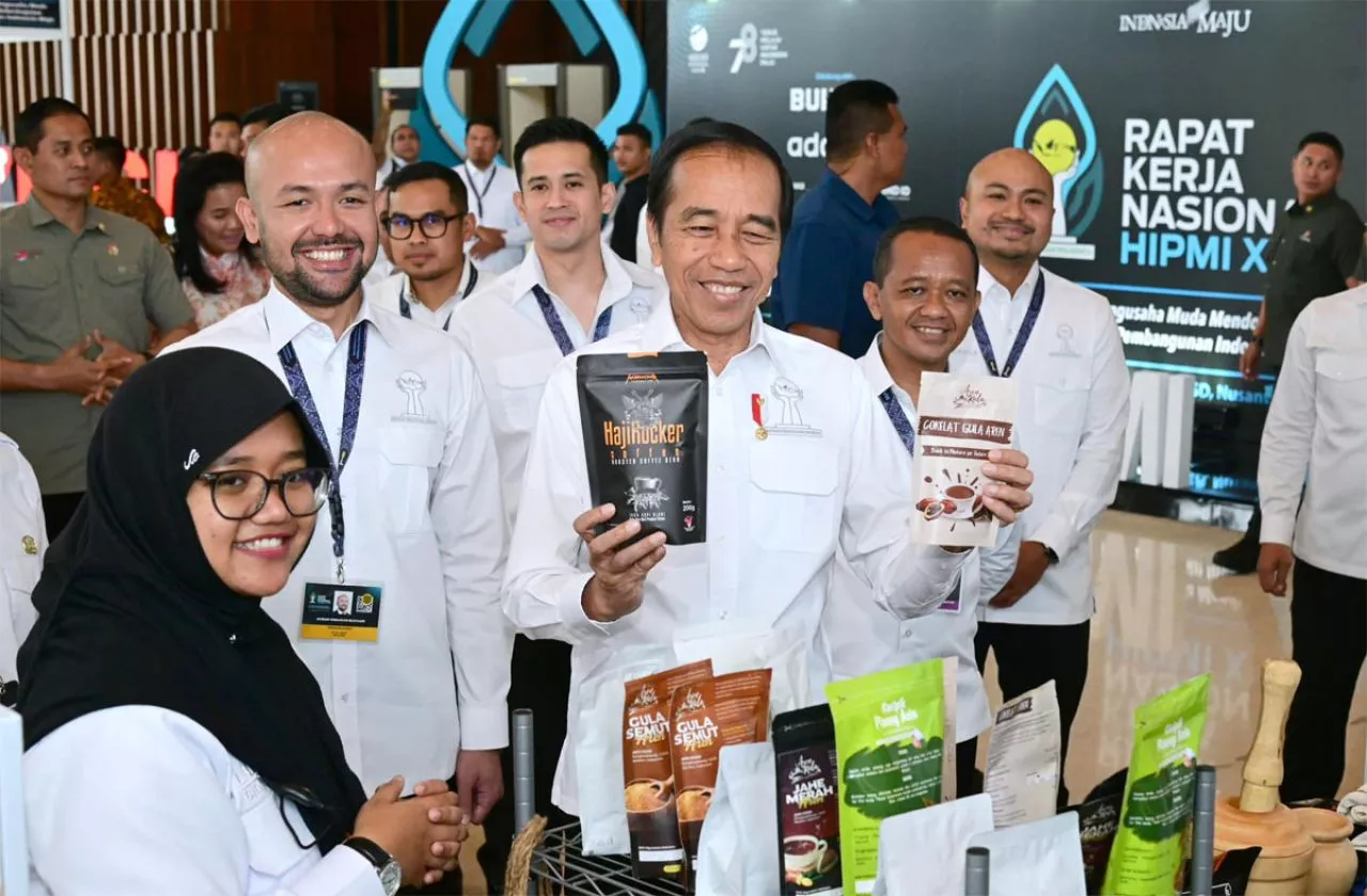 Jokowi Membuka Rakernas XVIII Himpunan Pengusaha Muda Indonesia