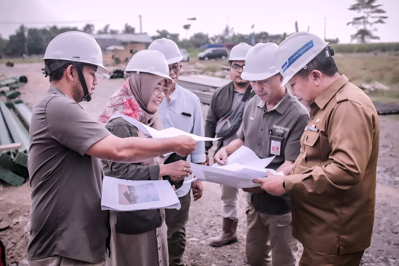Jawab Persoalan Petani, Bupati Hendy Siswanto Bikin Pabrik Pupuk Organik