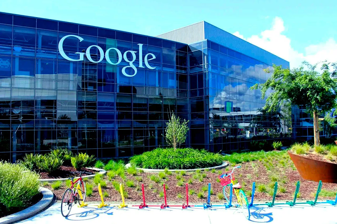 Google Ulang Tahun ke 25, Yuk Kita Intip Sekelumit Sejarahnya
