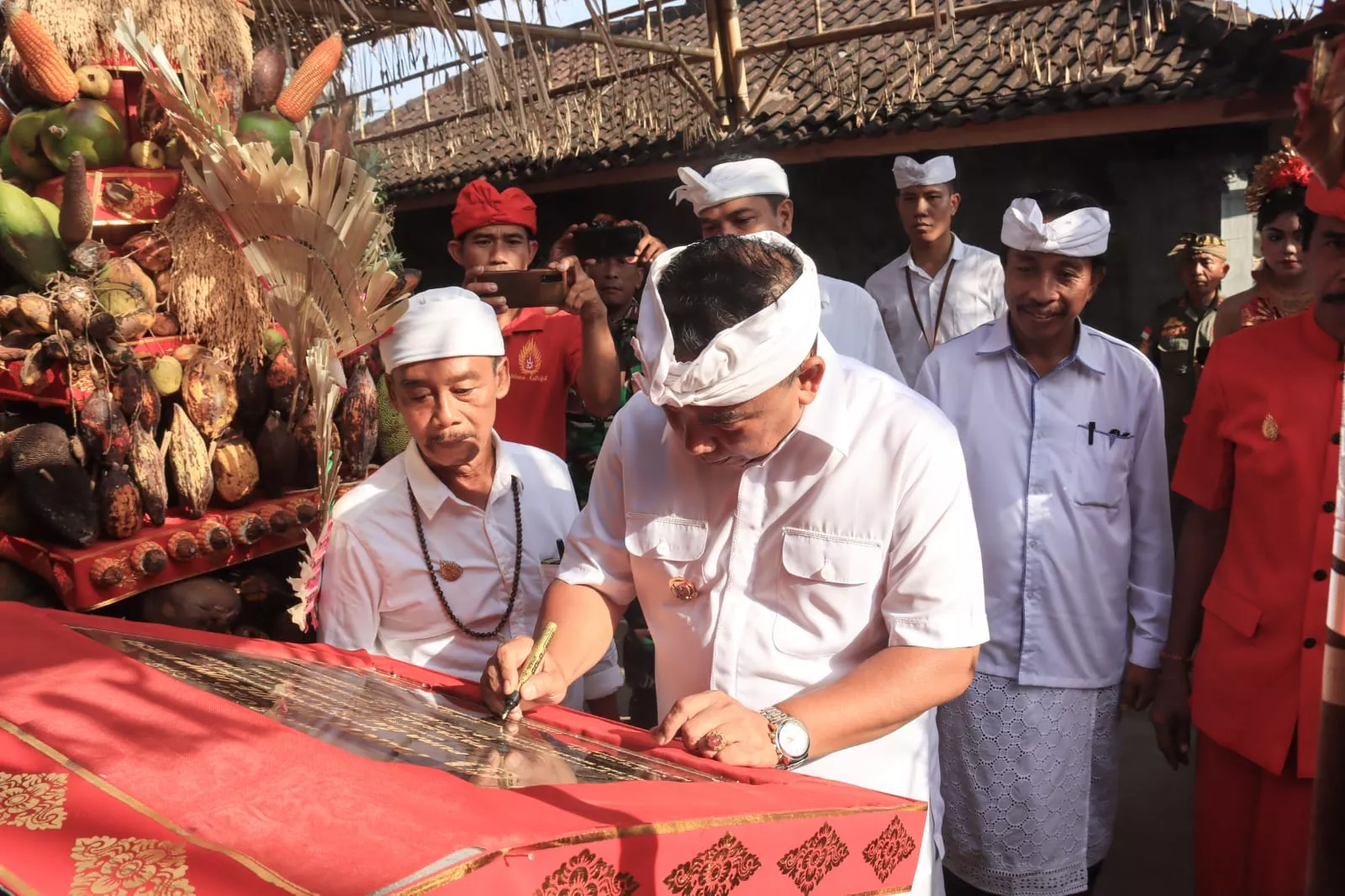 Bupati Tamba Apresiasi Semangat Semeton Pande