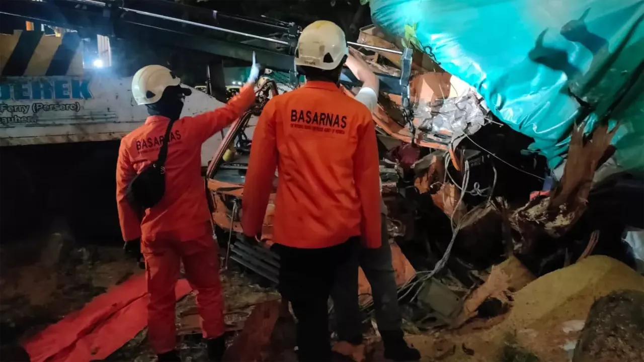 Kecelakaan Truk Muatan Gabah di Bakauheni, Satu Korban Tewas Terjepit