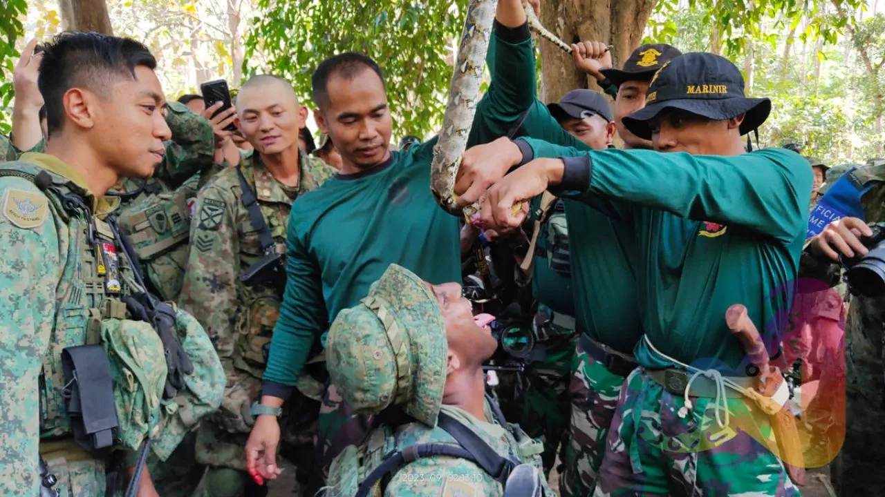Marinir Indonesia dan Tentara Negara Sahabat Latihan Survival di Hutan Baluran