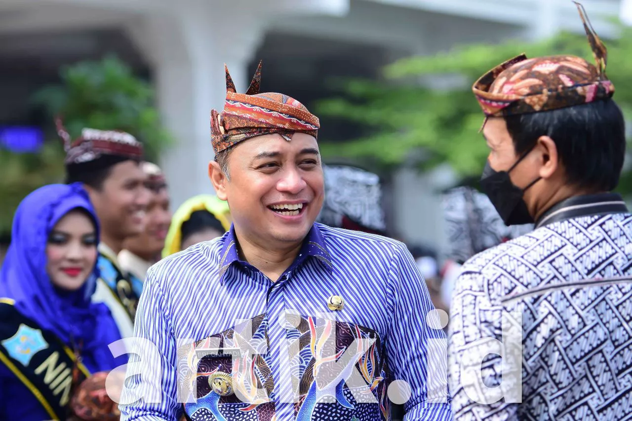 Eri Cahyadi Terima Piagam Akselerator Entaskan Stunting dan Kemiskinan Ekstrem