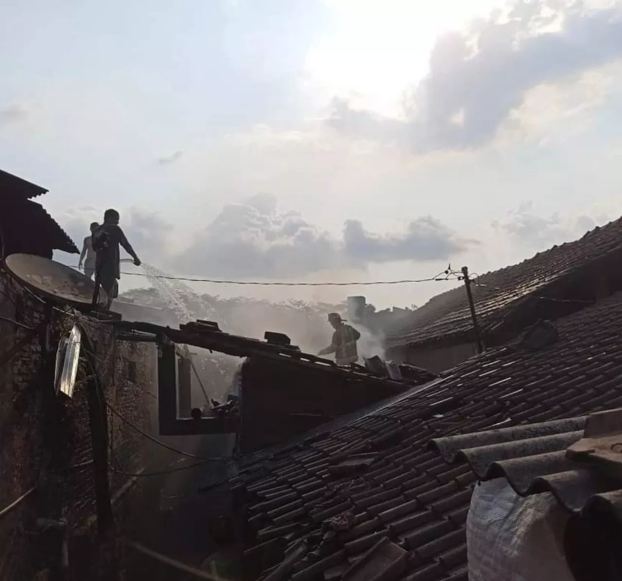 Kebakaran Pabrik Tahu di Magelang Merembet ke Rumah Warga