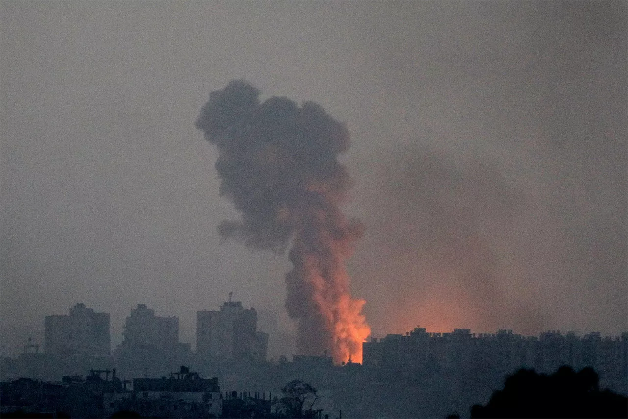 Terbaru, Pasukan Penjajah Israel Menyerang 600 Titik Militer dan Sipil di Jalur Gaza