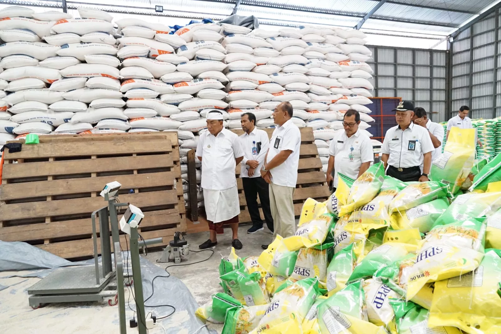 Strategi Bupati Jembrana Stabilkan Kenaikan Harga Beras