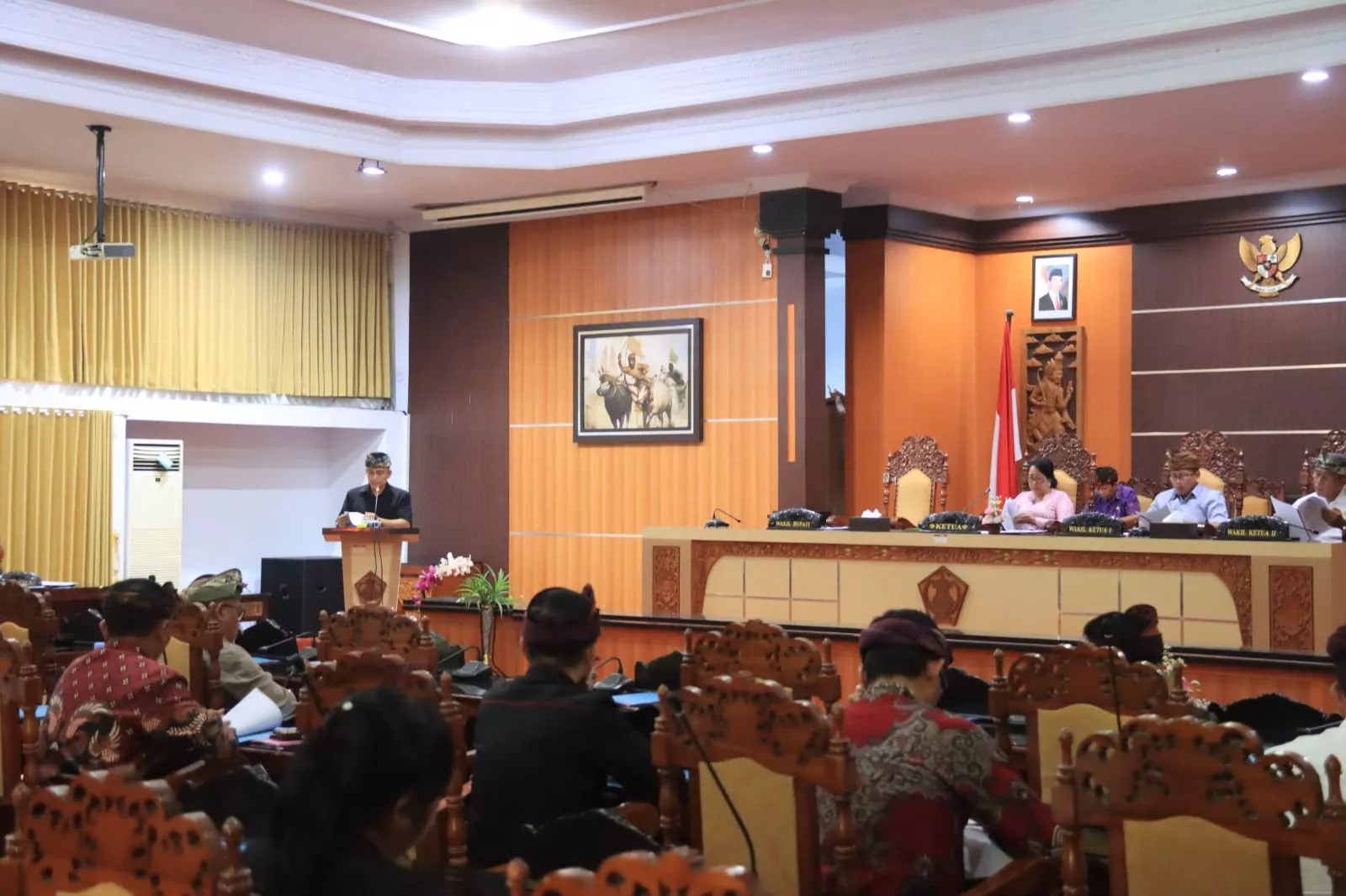 Paripurna DPRD Jembrana Bahas Ranperda Pajak Daerah dan Retribusi Daerah
