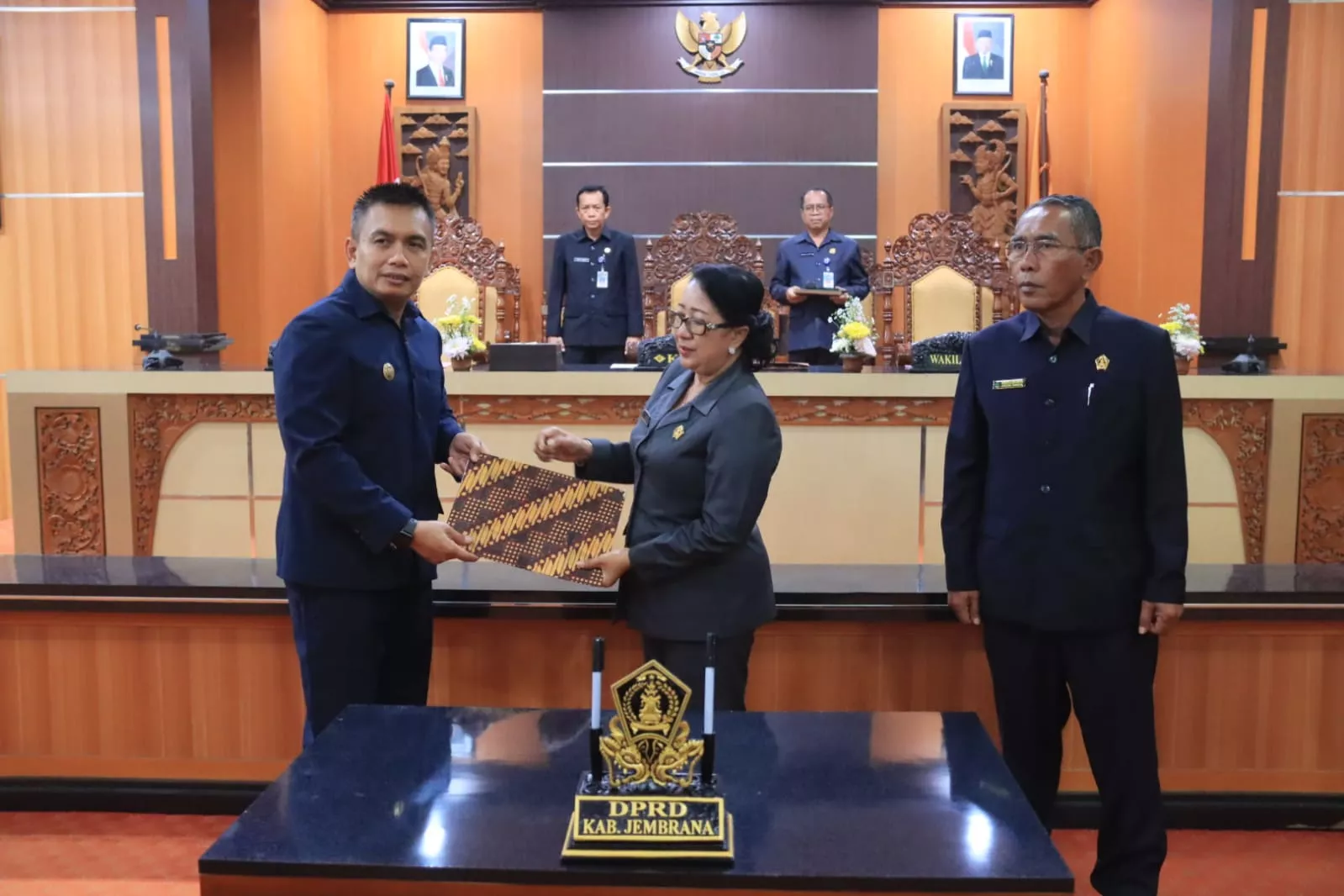Ranperda Tentang Pajak Daerah dan Retribusi Daerah Ditetapkan