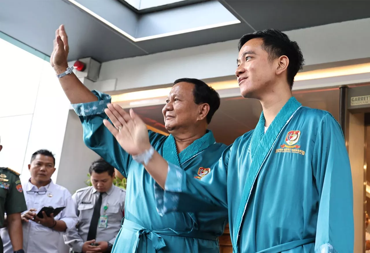 Timses Prabowo yang Masih Menjabat di Pemerintahan Diminta Mundur