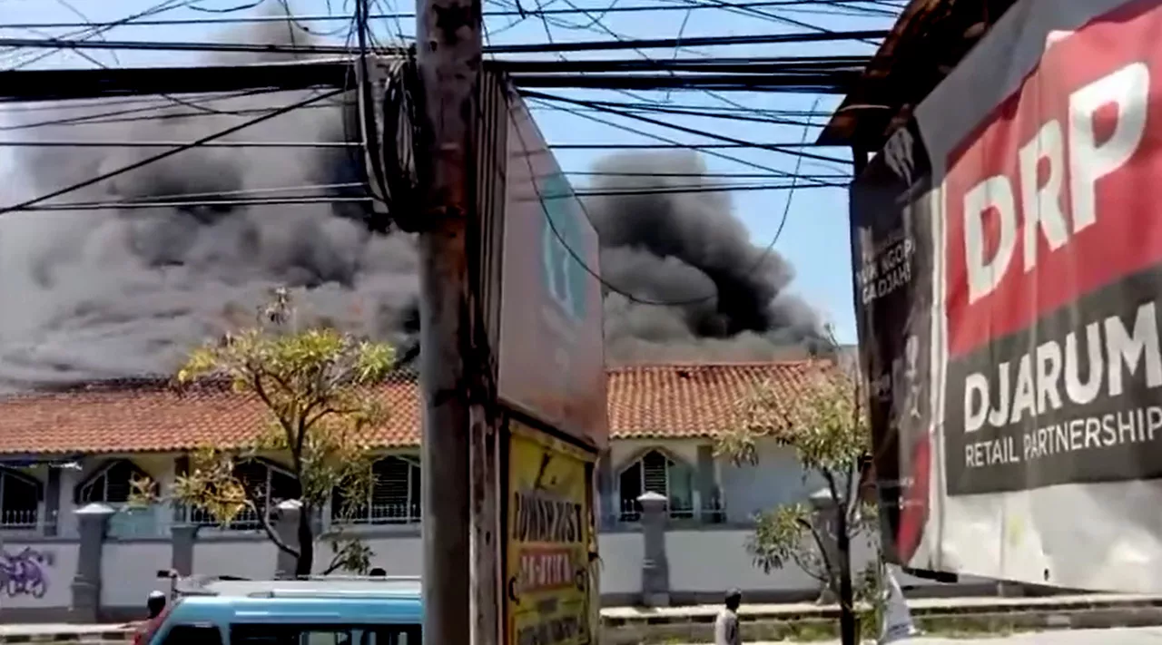RSUD dr Slamet Garut Terbakar Hebat, Pasien Dievakuasi ke RS Terdekat