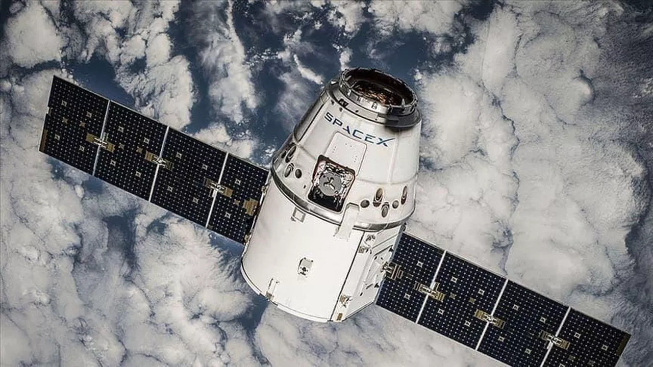 Starlink yang Butuh Pasar Indonesia, Pemerintah Tidak Boleh Kalah dengan Elon Musk