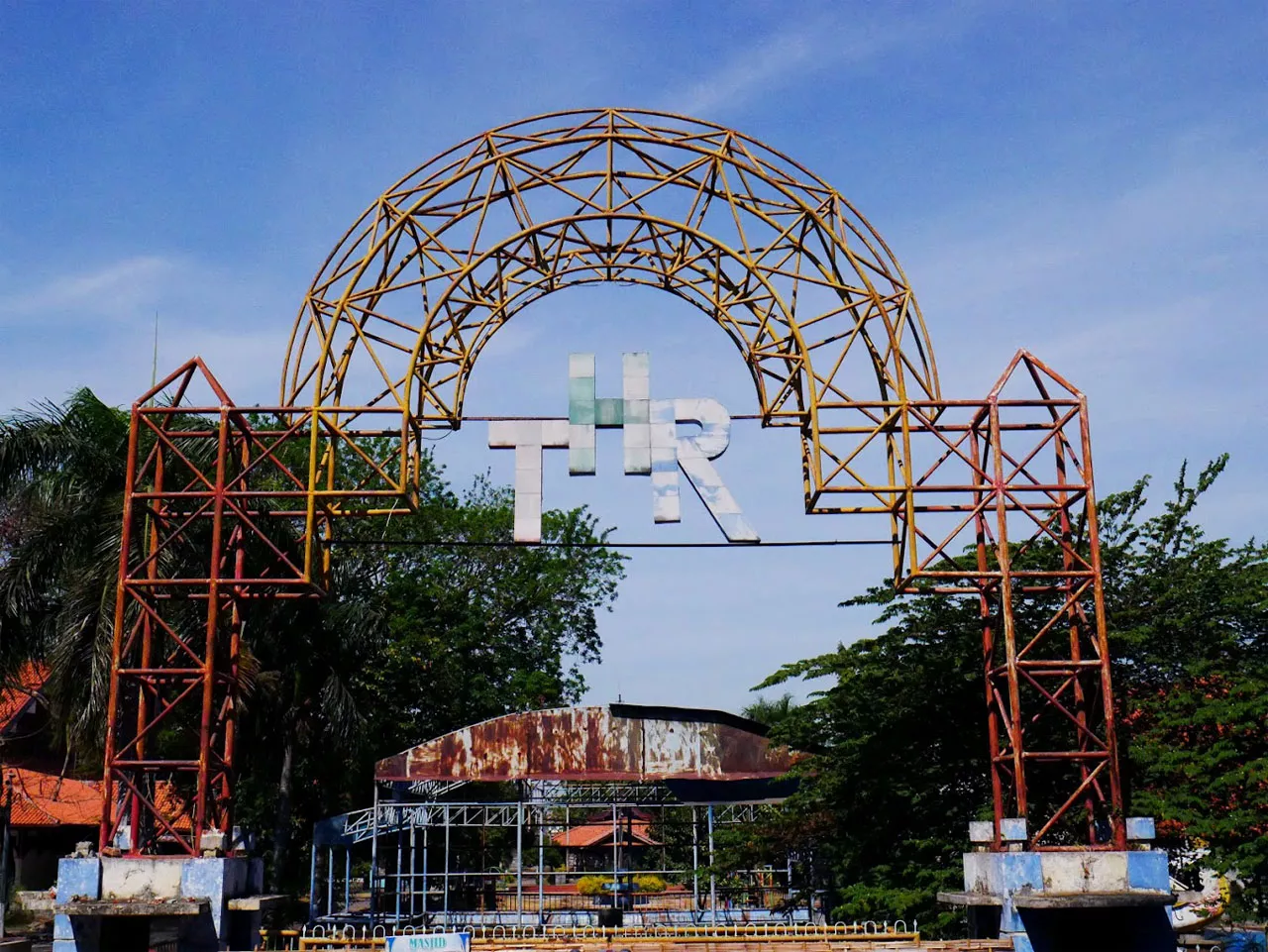 Eri Cahyadi Berencana Hidupkan Lagi TRS dan THR Surabaya