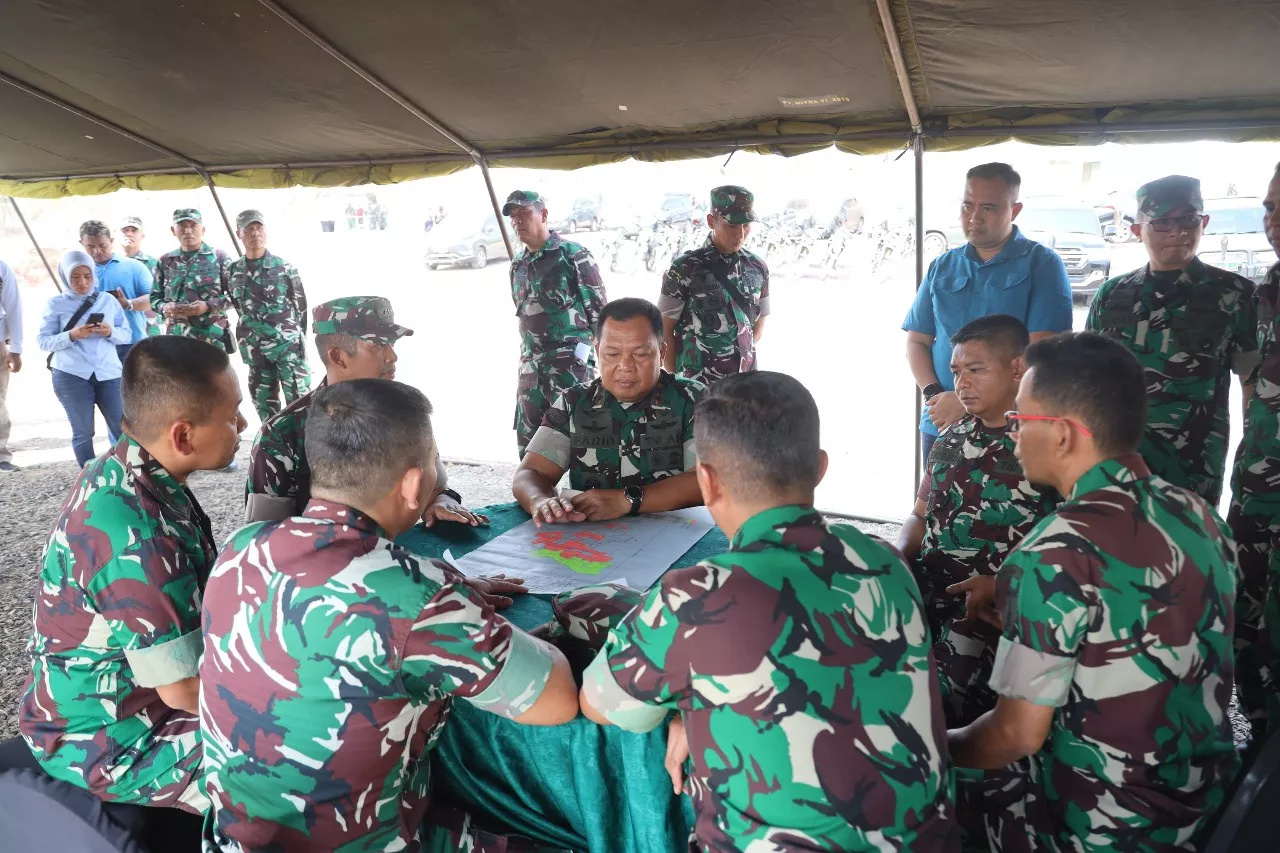 Mayjen TNI Farid Makruf Tinjau Lokasi Latihan Tank di Pasuruan