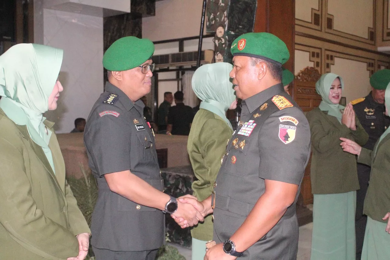 Mayjen TNI Farid Makruf Pimpin Sertijab Para Pejabat Kodam V Brawijaya