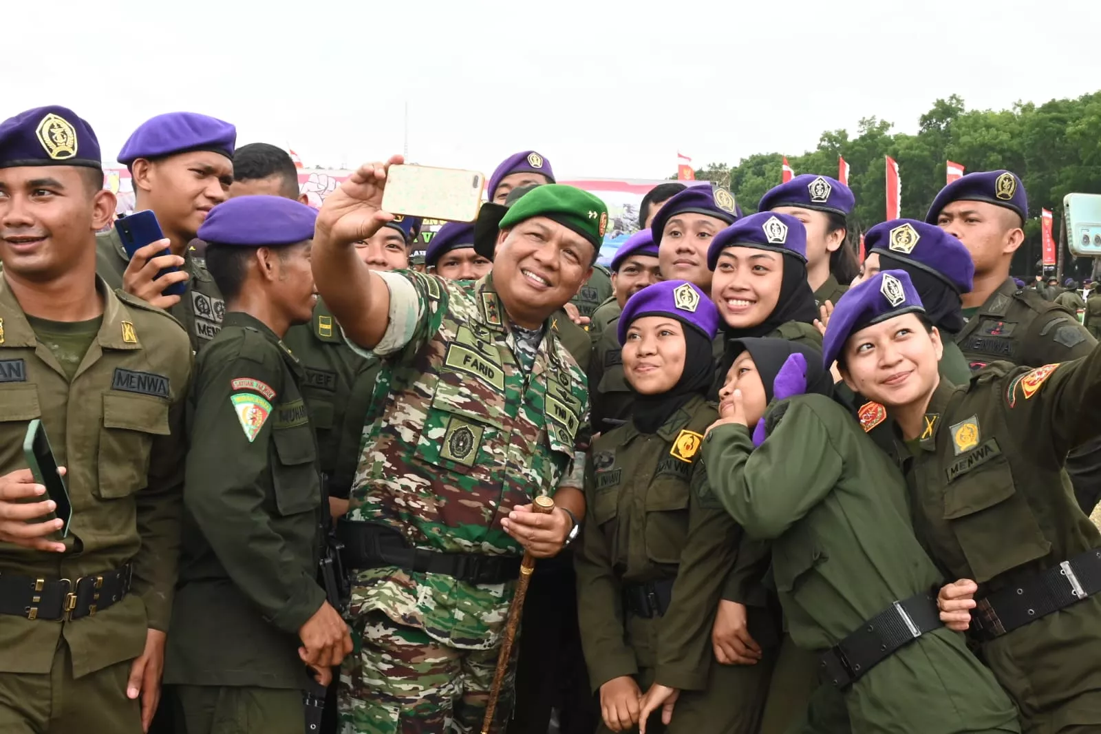 Mayjen TNI Farid Makruf Resmikan Lomba Ketangkasan Resimen Mahasiswa di Malang