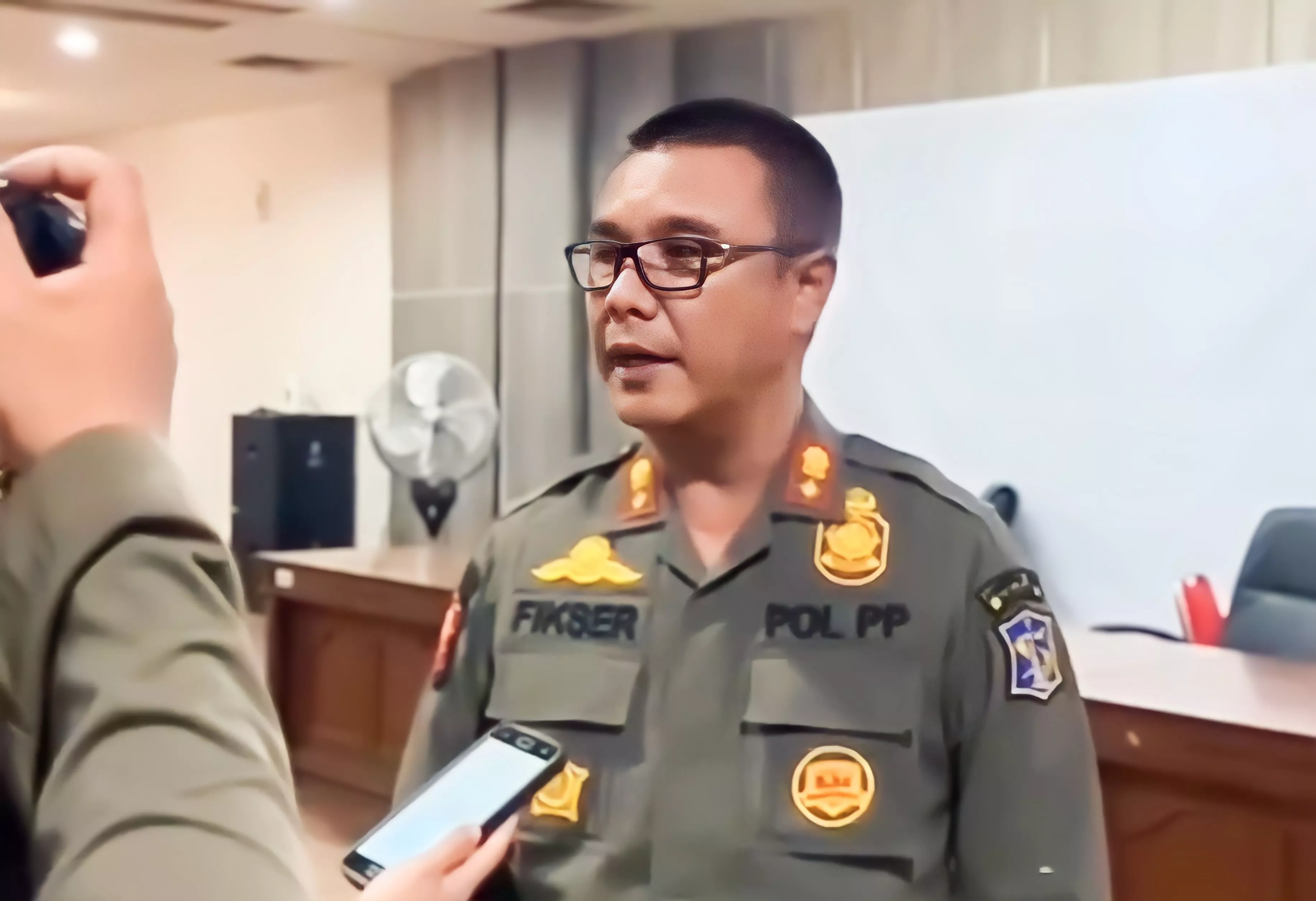 Satpol PP Surabaya Gusur PKL Pantai Kenjeran dengan Dalih Sudah Diberi Tempat di SIB