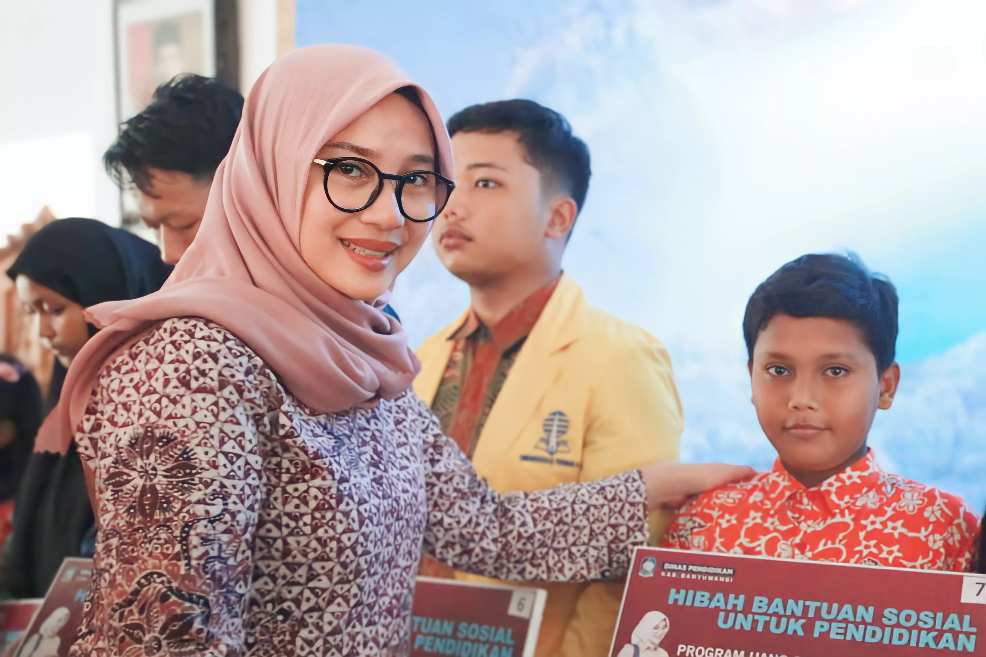 Bupati Banyuwangi, Ipuk Fiestiandani Kucurkan Hibah Pendidikan Senilai Rp18,3 Milyar