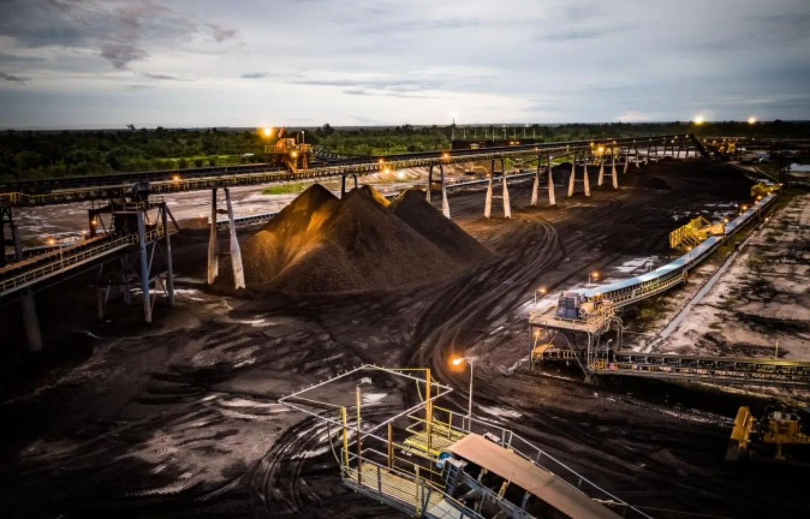 BCA Kucurkan US$210 Juta untuk Mendanai Anak Usaha PT Bayan Resources