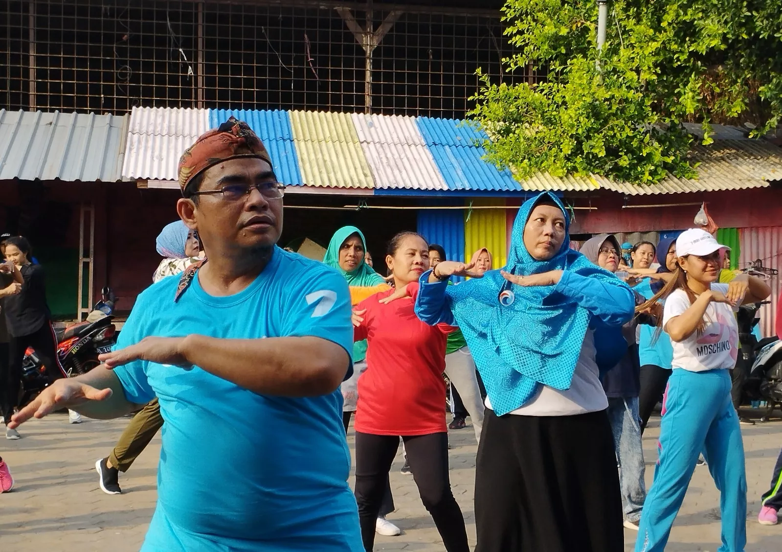 Caleg DPR RI Partai Gelora, Doddy Eka Putra Gelar Senam di Bubutan, Surabaya