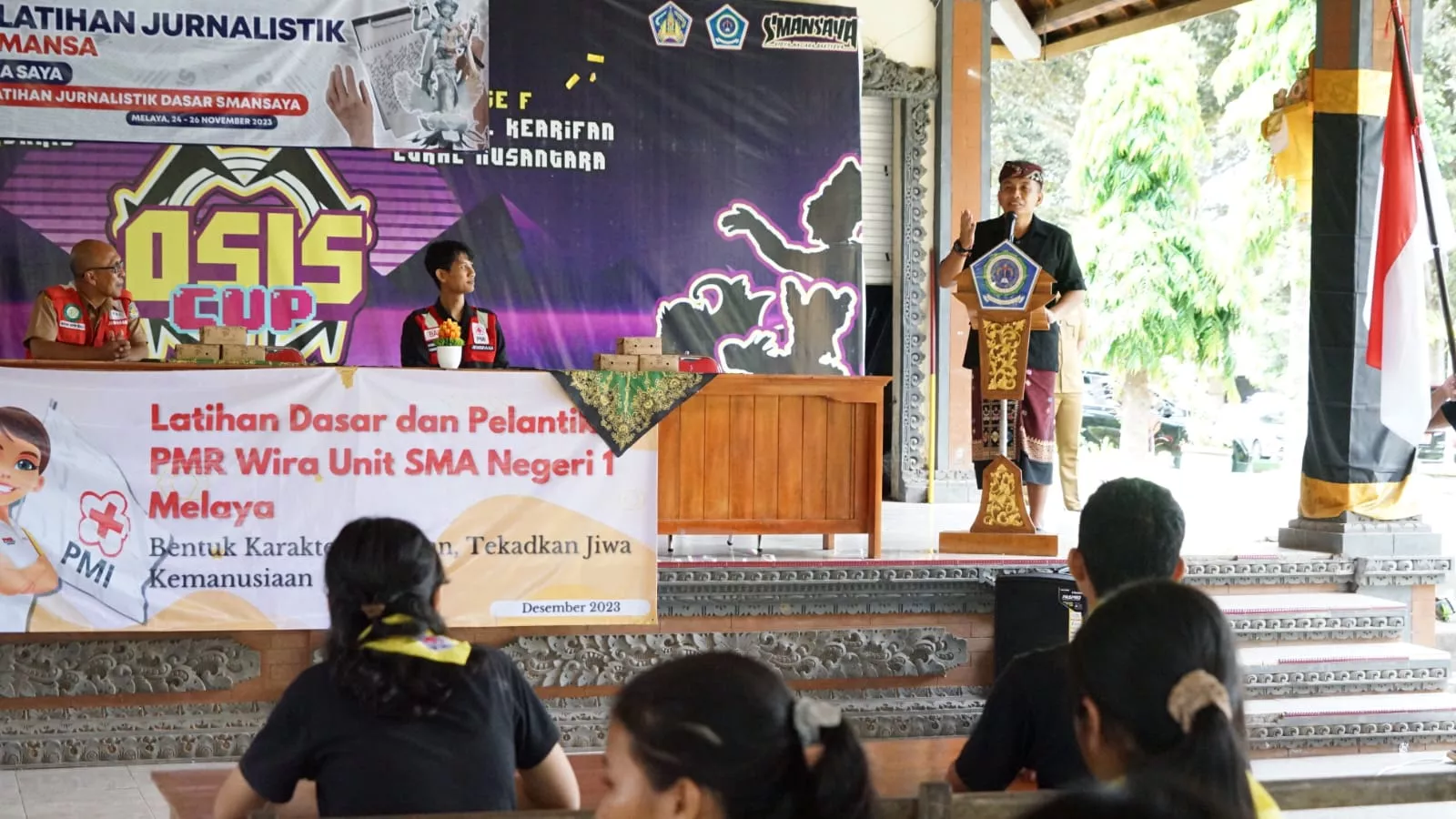 Lantik PMR Wira SMANSAYA, Wabup Minta Terapkan Ilmu untuk Menolong Masyarakat