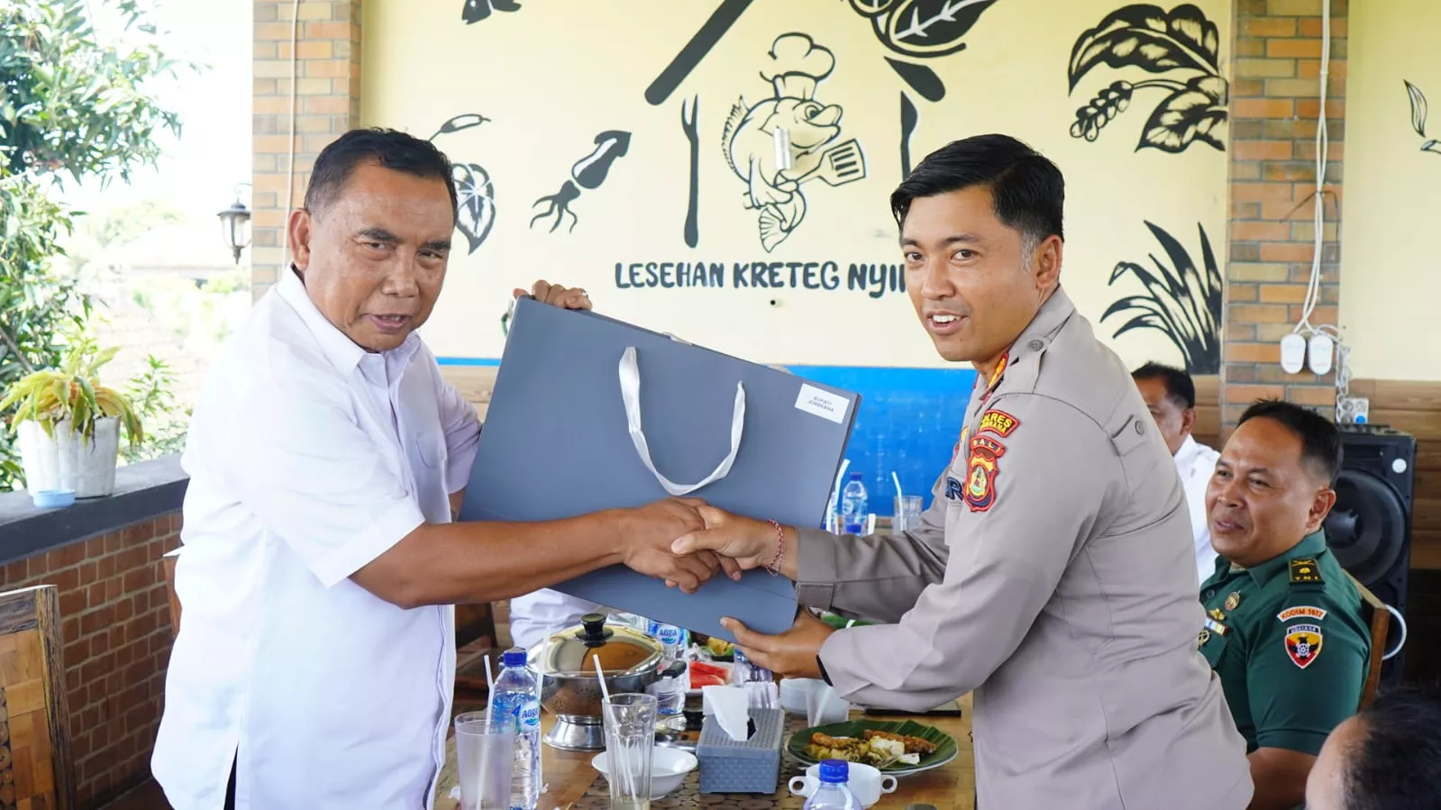 Pindah Tugas, Kapolres Jembrana Pamitan dengan Bupati Jembrana