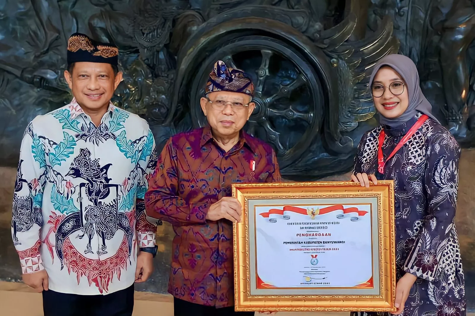 Banyuwangi Raih SAKIP, Penghargaan Diterima Ipuk Fiestiandani dari Wapres