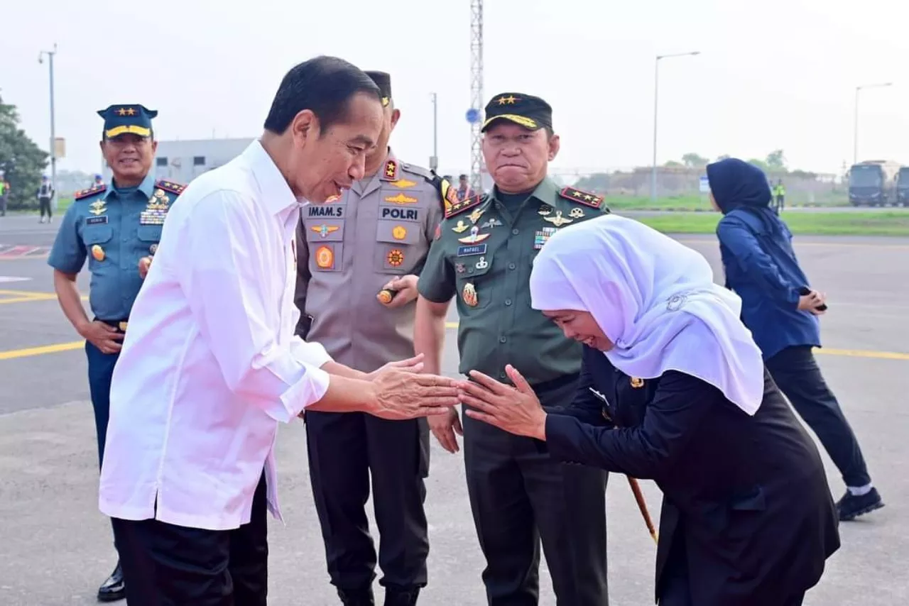 Khofifah Indar Parawansa Melepas Kunjungan Kedua Presiden ke Sulawesi Utara