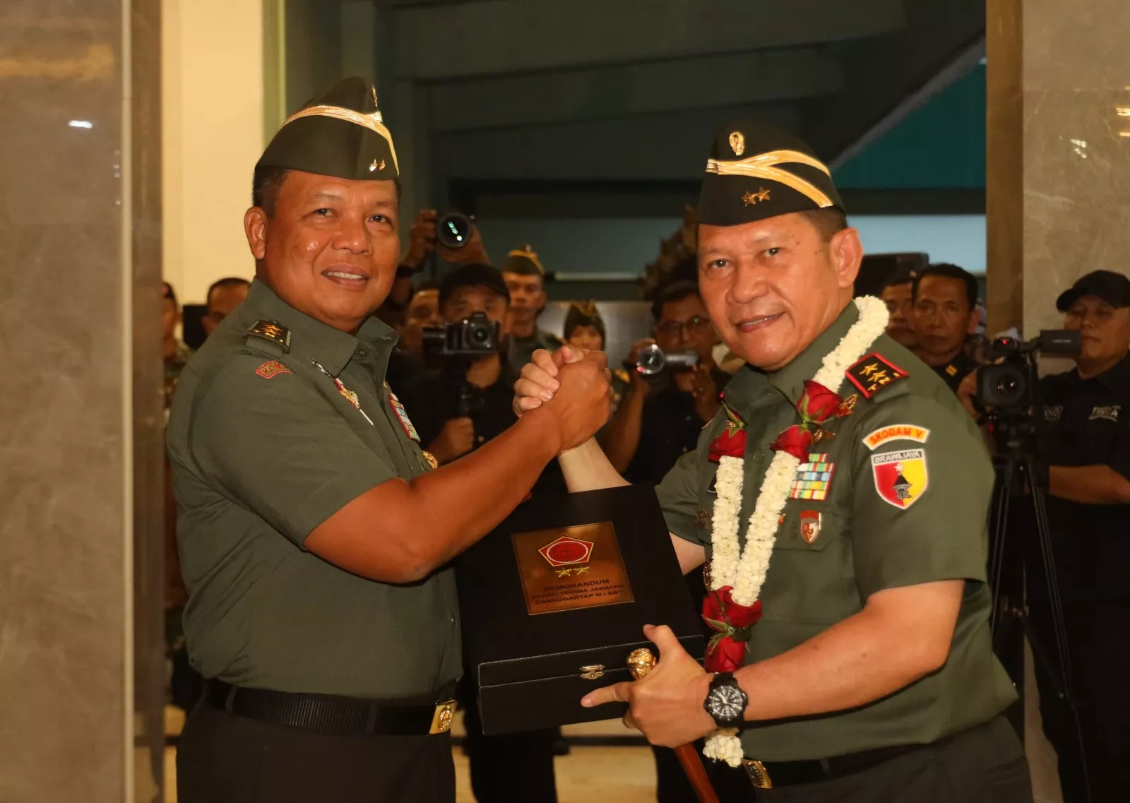 Mayjen TNI Rafael Granada Baay Resmi Jabat Pangdam V Brawijaya
