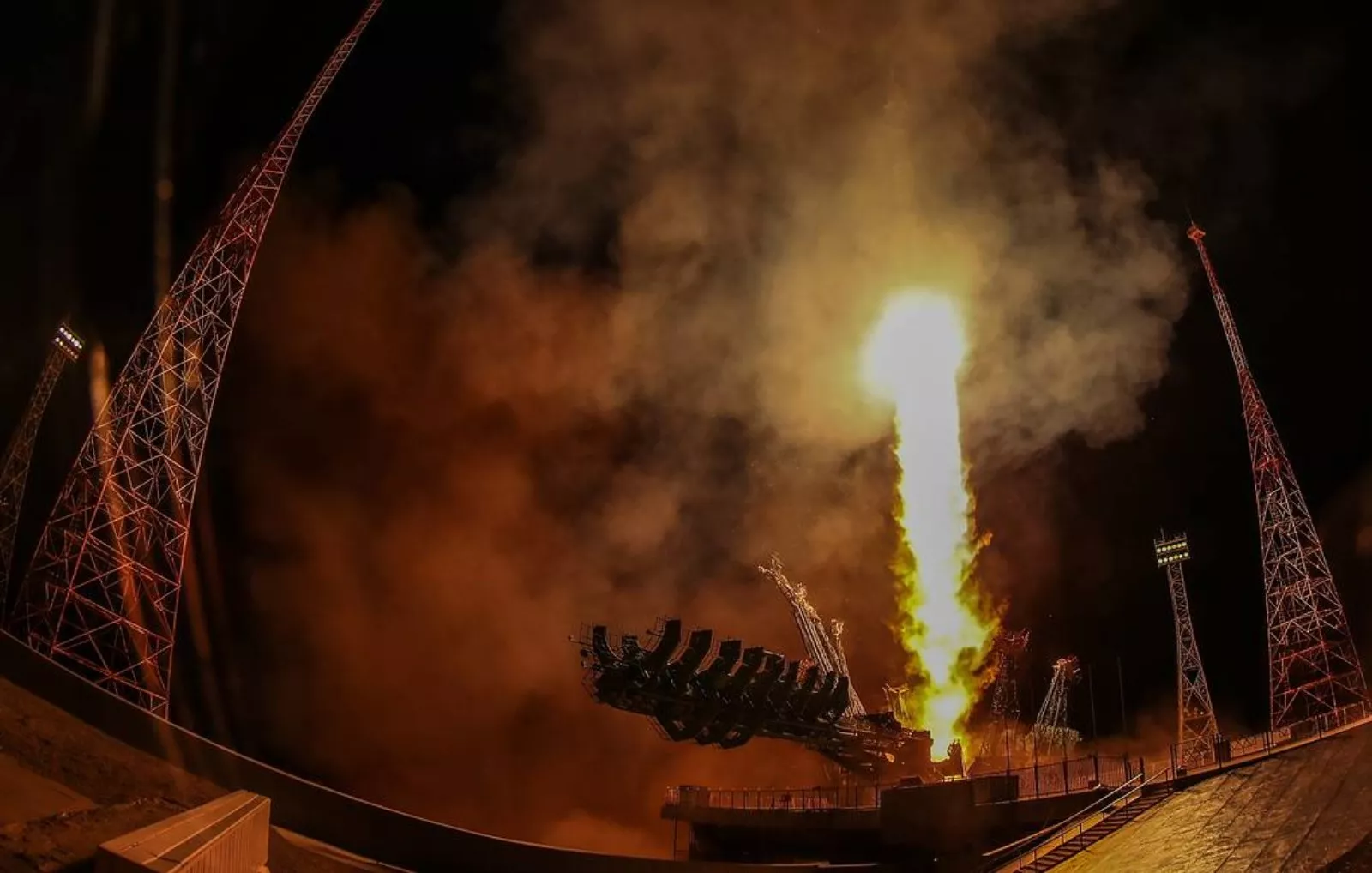 Rusia Kembali Luncurkan Satelit Meteorologi Arktika-M dengan Roket Soyuz-2.1B
